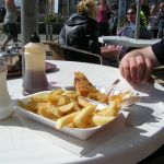 typisch englisch: zum Mittag gibt's Fish and Chips
