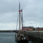 Bei stärkten Westwind liegen wir im Hafen von Helgoland